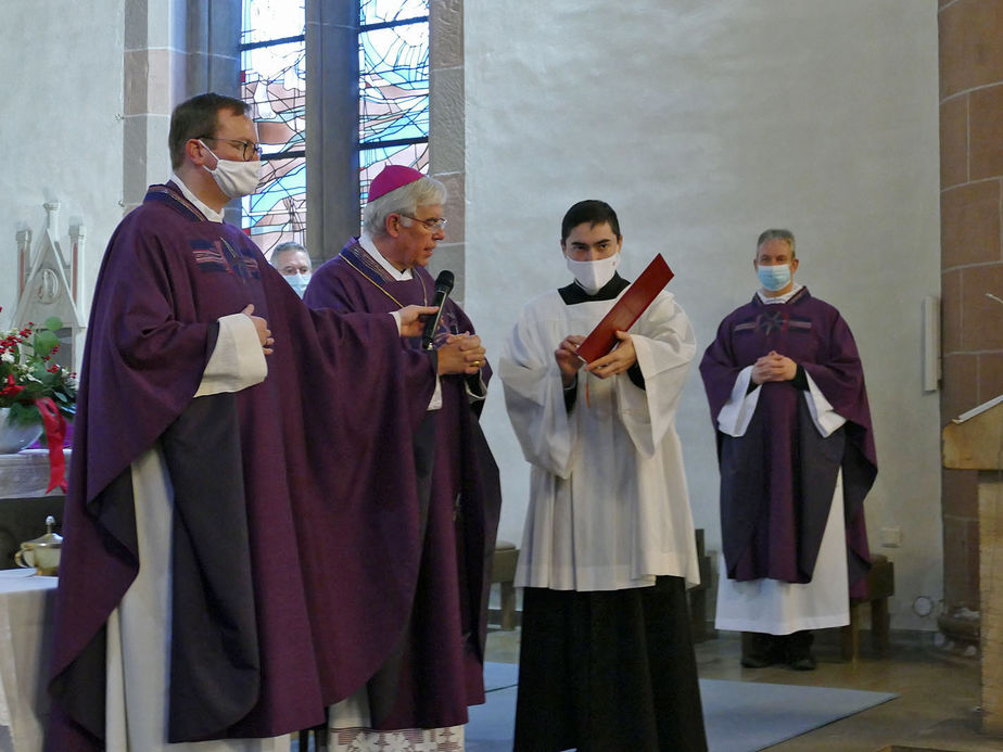 Beauftragung zu Lektorat und Akolythat in St. Marien, Volkmarsen (Foto: Karl-Franz Thiede)